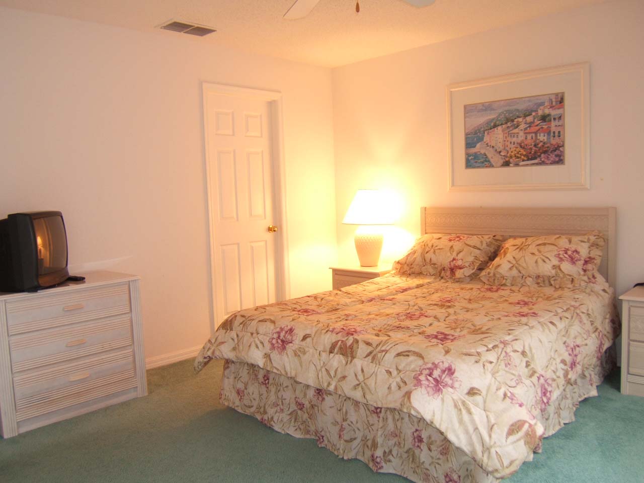 Photo #6: Orlando Vacation Rentals @ vacationhomebid.com 