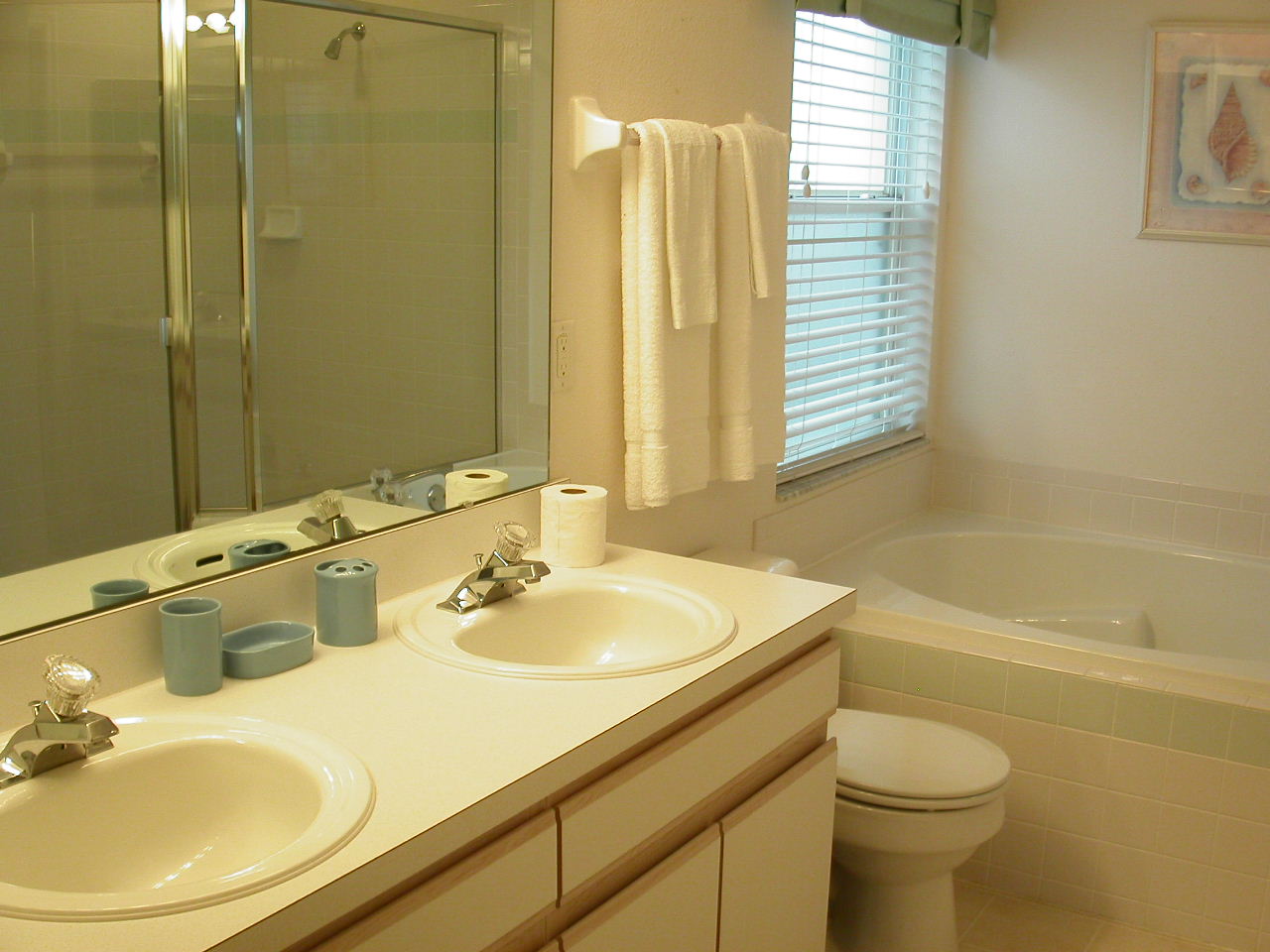 Photo #1: Orlando Vacation Rentals @ vacationhomebid.com 
